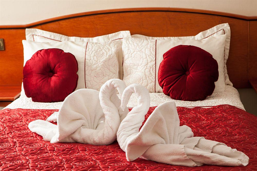 Mercure Burton Upon Trent, Newton Park Экстерьер фото